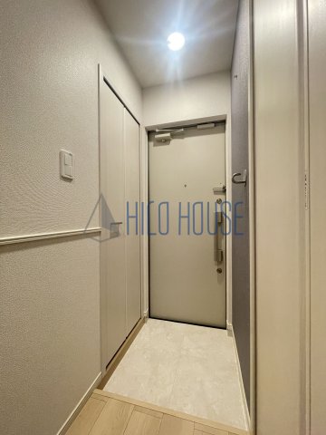 玄関　※他のお部屋の写真を転用しております