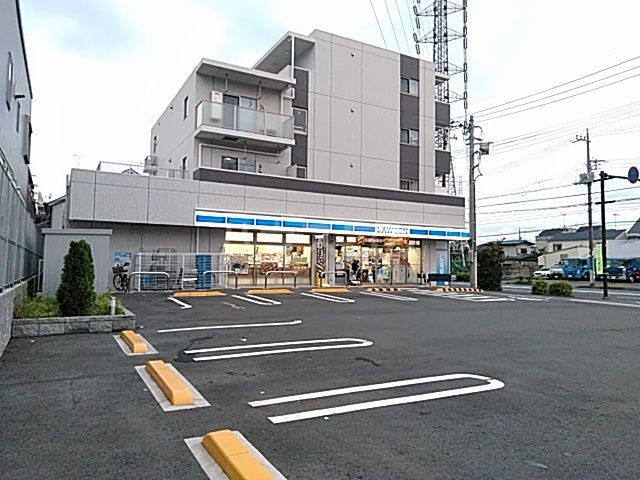 コンビニ　ローソン　都筑東山田町店（コンビニ）まで398m