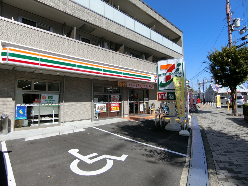 コンビニ　セブンイレブン 大阪狭山市駅前店（コンビニ）まで244m