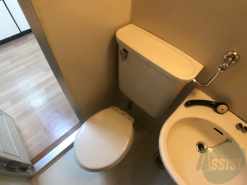 トイレ　こちらはトイレです。お手入れも楽ちんです！