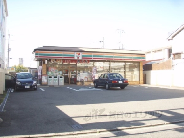 コンビニ　セブンイレブン伏見稲荷榎木橋店（コンビニ）まで160m