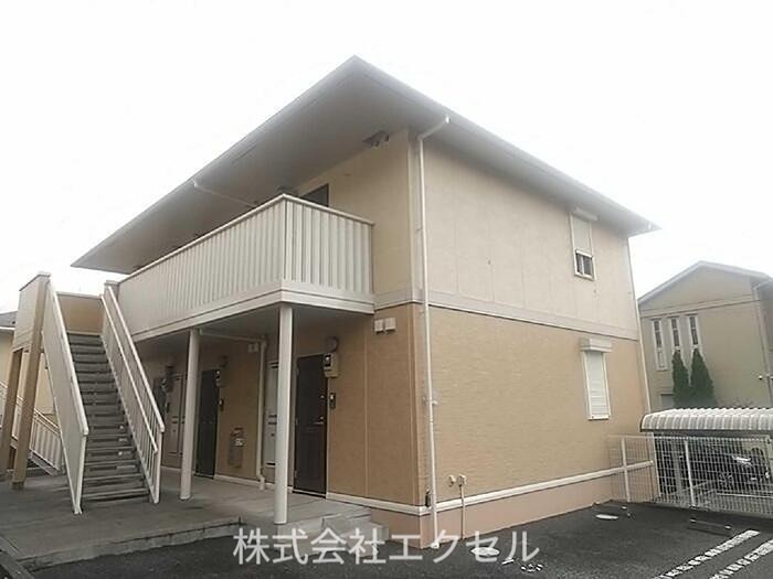 建物外観　多摩境駅から徒歩圏内の閑静な住宅街です。