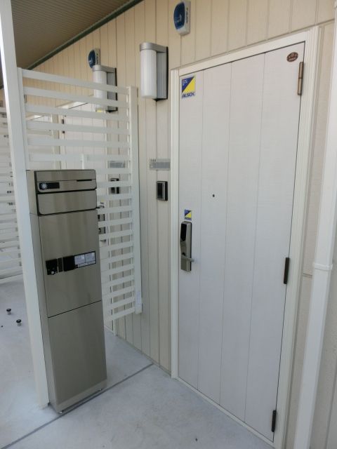 セキュリティ　来訪者の分かるモニターホンです