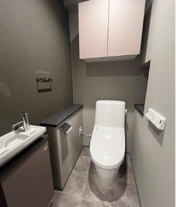 トイレ　落ち着いたトイレです