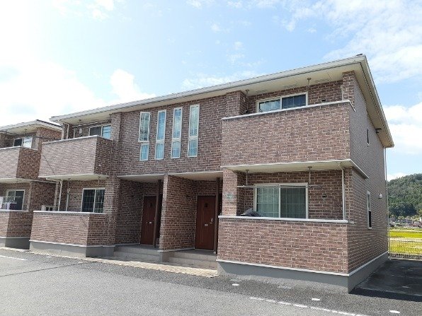 建物外観　落ち着いた雰囲気の外観です