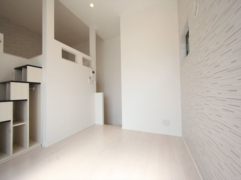 その他　洋室6.0帖　上段ロフト5.5帖　収納として使用もできます