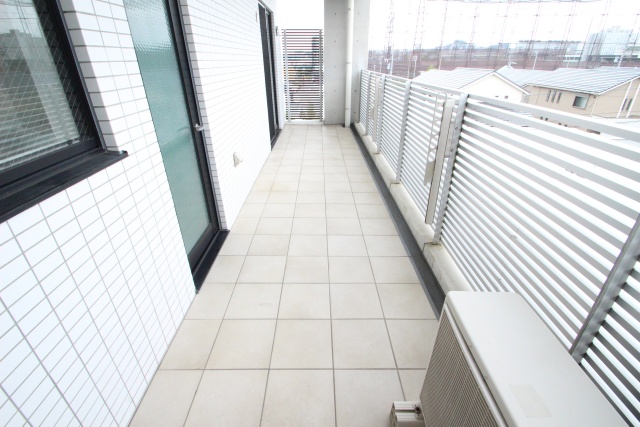 バルコニー　※別室の参考写真の為、現況優先です。