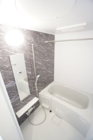 バス・シャワールーム　※同物件の写真です。