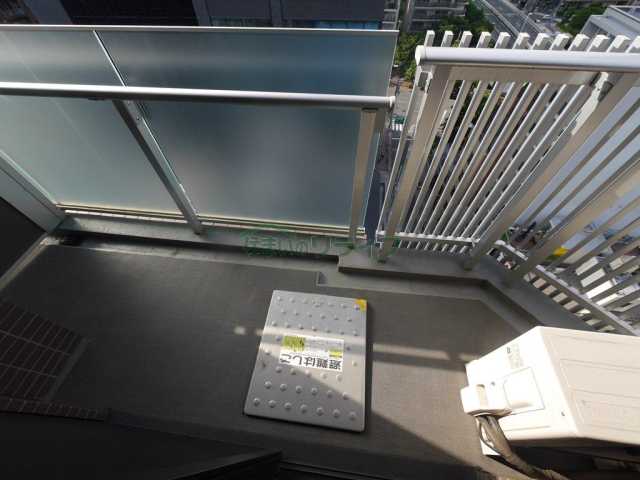 バルコニー　同じ間取り（別部屋）