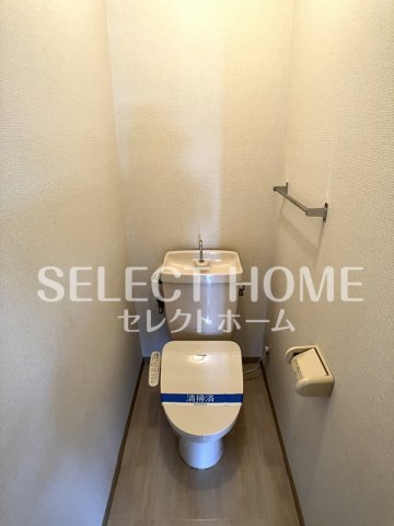トイレ　清潔感のあるトイレです
