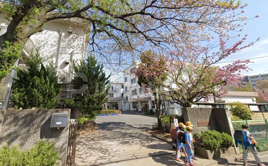 小学校　練馬区立豊玉東小学校（小学校）まで1240m