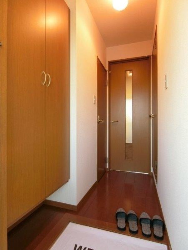 玄関　図面と現状に相違がある場合には現状を優先