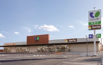 スーパー　コープ南春日（スーパー）まで610m