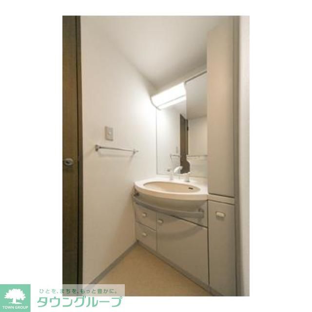 洗面設備　※写真は同タイプ住戸です。