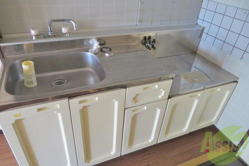 キッチン　オシャレなキッチンでお料理するのも楽しくなりますね。