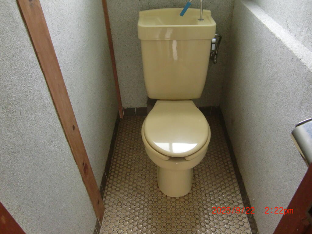 阿幸地町上原借家のトイレ写真