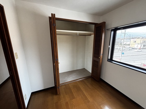 収納　※別部屋の写真です