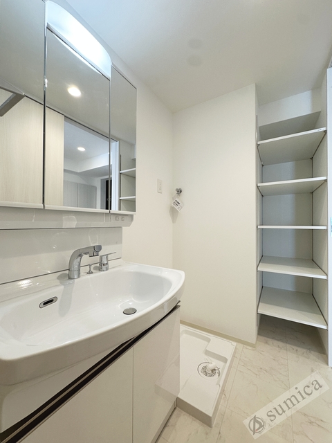 洗面設備　シャンプードレッサー・朝シャンはこちらで♪♪