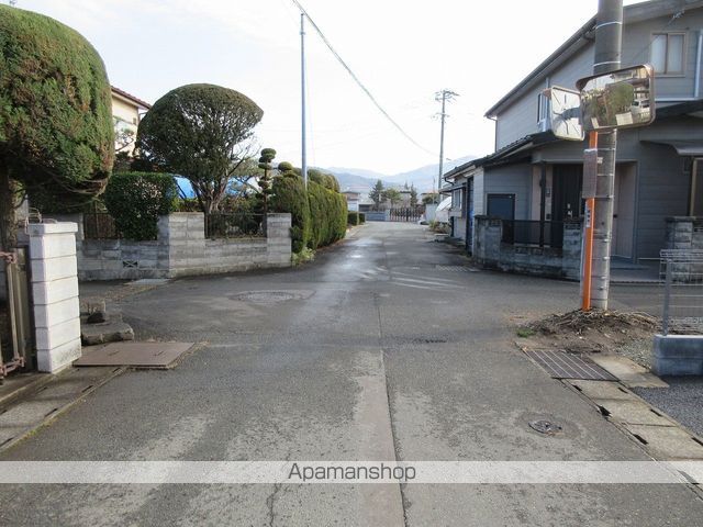 その他　周辺道路（その他）まで0m