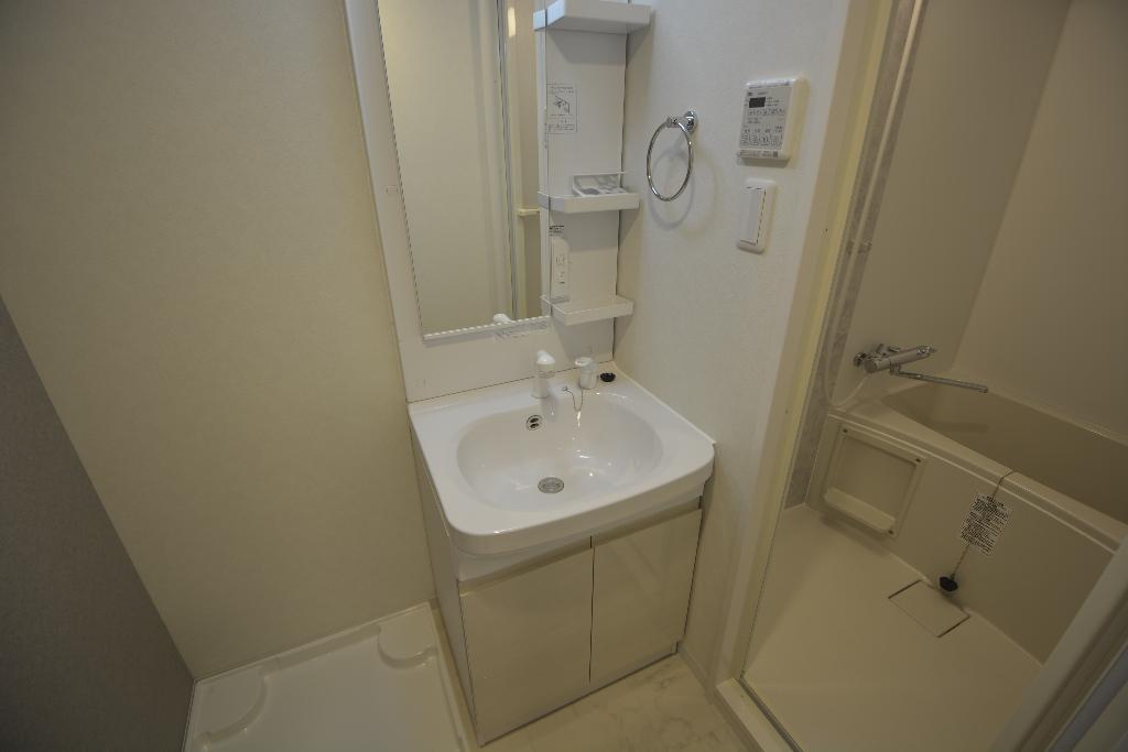 洗面設備　洗髪洗面化粧台