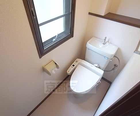 トイレ　ゆっくり考え事するならココですね