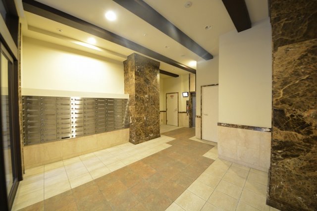 ロビー　ドゥーエ玉造　ロビー