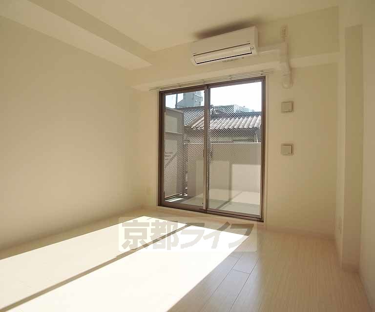 居室・リビング　明るいお部屋です。