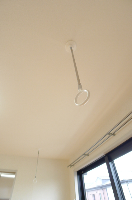 その他設備　室内物干しに便利なホスクリーン