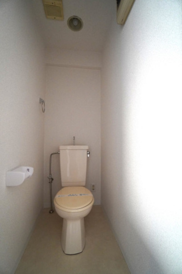 トイレ　※別部屋の写真です