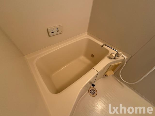 バス・シャワールーム　ゆったり過ごせるお風呂です