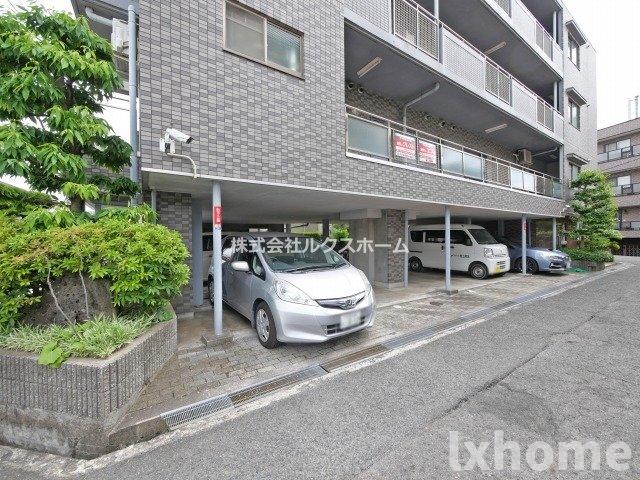 駐車場　駐車場完備です
