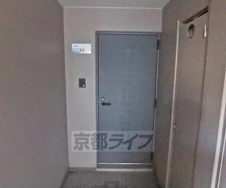 その他設備　玄関の写真です