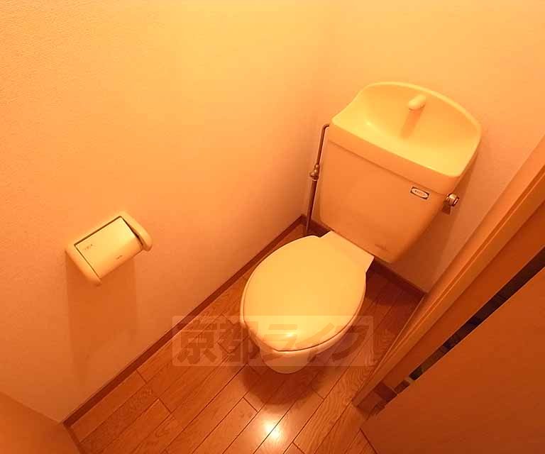 トイレ　清潔感のあるトイレです。