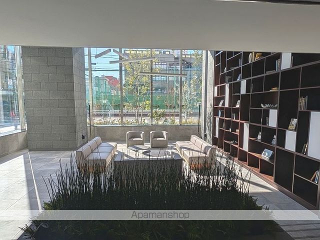 ロビー　ロビー