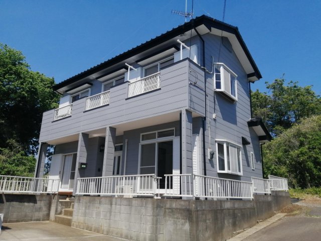 建物外観　外壁塗装してモダンな感じに仕上がりました！