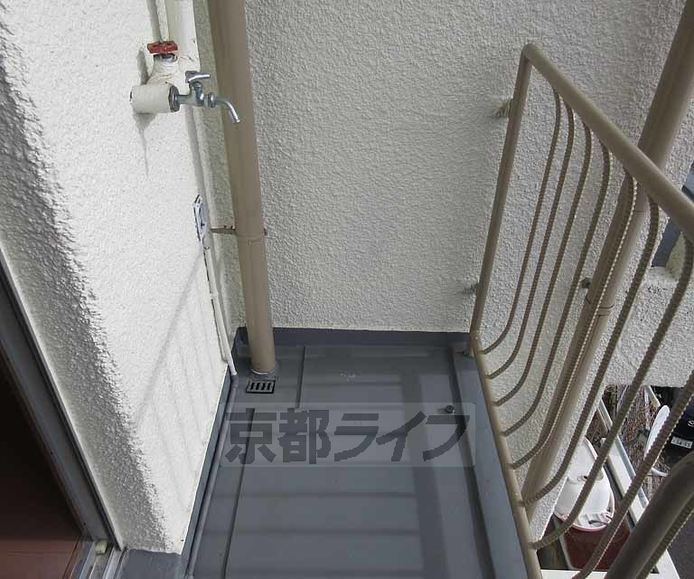 その他設備　ベランダに洗濯機置けます！