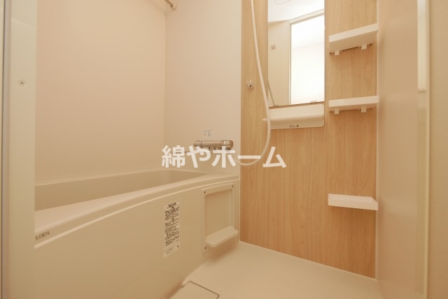 バス・シャワールーム　きれいなお風呂です