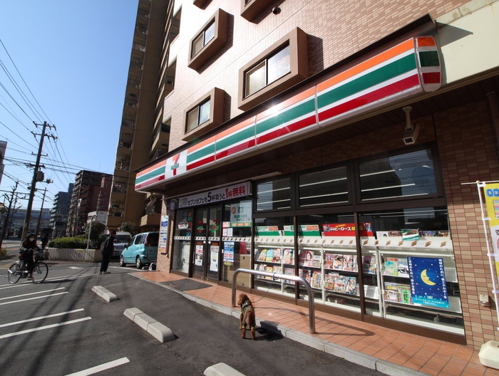 コンビニ　セブンイレブン広島宇品御幸店（コンビニ）まで400m