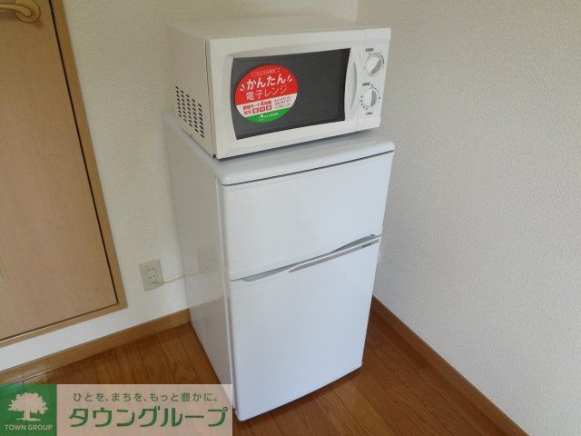 その他　冷蔵庫にレンジもついています。