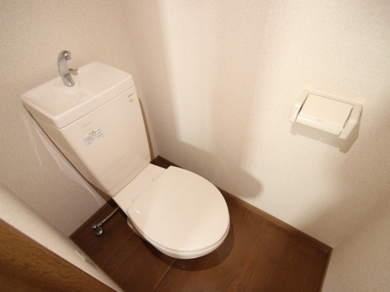 トイレ　※別部屋の写真です