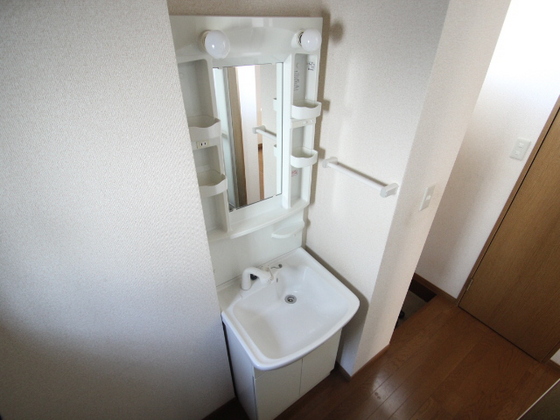洗面設備　※別部屋の写真です