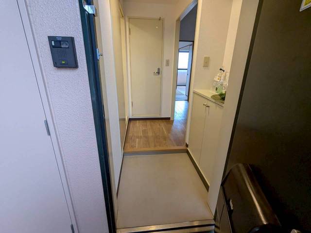 玄関　モデルルーム仕様です