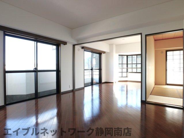 居室・リビング　ゆったりとしたリビングです