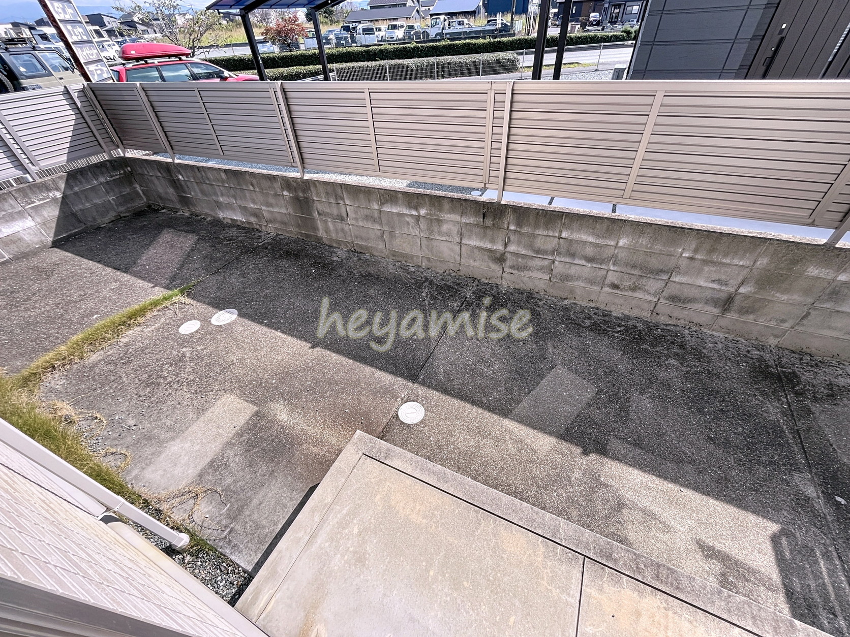 バルコニー　写真は反転別号室