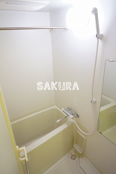 バス・シャワールーム　日々の疲れを癒すお風呂です♪