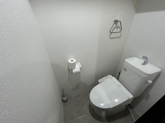 トイレ　※別部屋の写真です