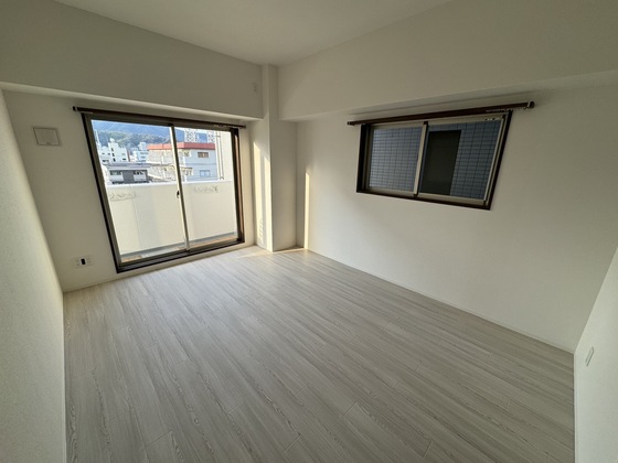 居室・リビング　※別部屋の写真です