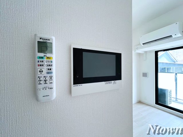 セキュリティ　モニター付きインターホンです。