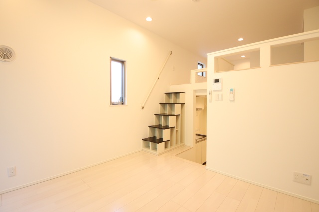 居室・リビング　※別室の参考写真の為、現況優先です。