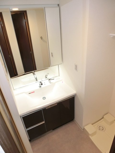 洗面設備　同物件別号室の写真です。
